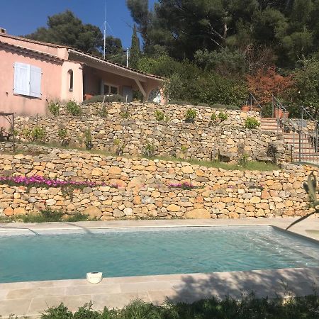 Hauteurs De Toulon : Charmant Studio Piscine Exterior photo